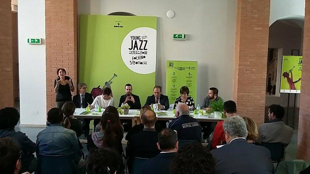 YJ_conferenza1