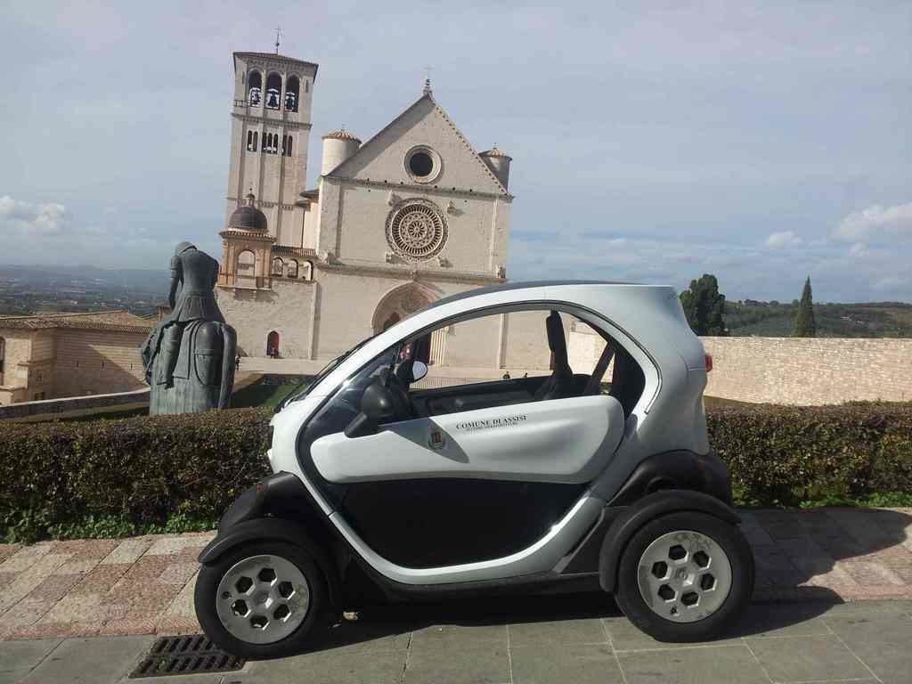 Perugia ed Assisi: mobilità a zero emissioni con l’Auto Elettrica
