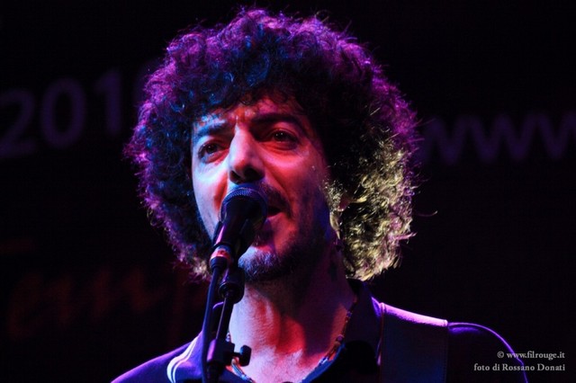 Max Gazzè, dal nuovo album a Sanremo passando … SOTTO CASA | In vendita da San Valentino, 14 Febbraio