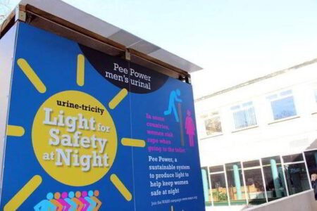 Pee Power: energia elettrica dall’urina pee power
