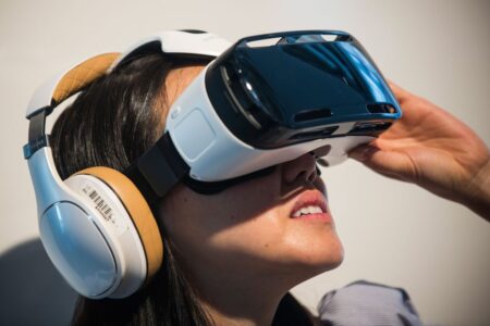 Visore di Realtà Virtuale Samsung Gear VR: Boom di vendite nel 2017!