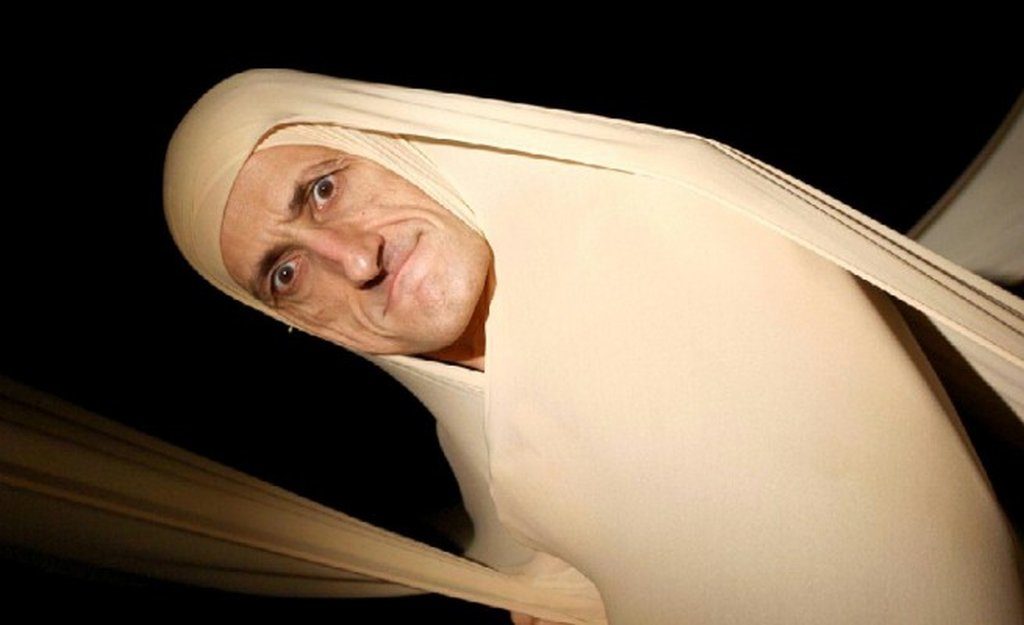 Antonio Rezza accende il Festival Universo Assisi – Recensione