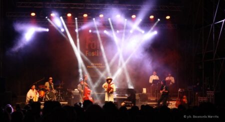 Umbria Folk Festival, grande successo con Capossela!