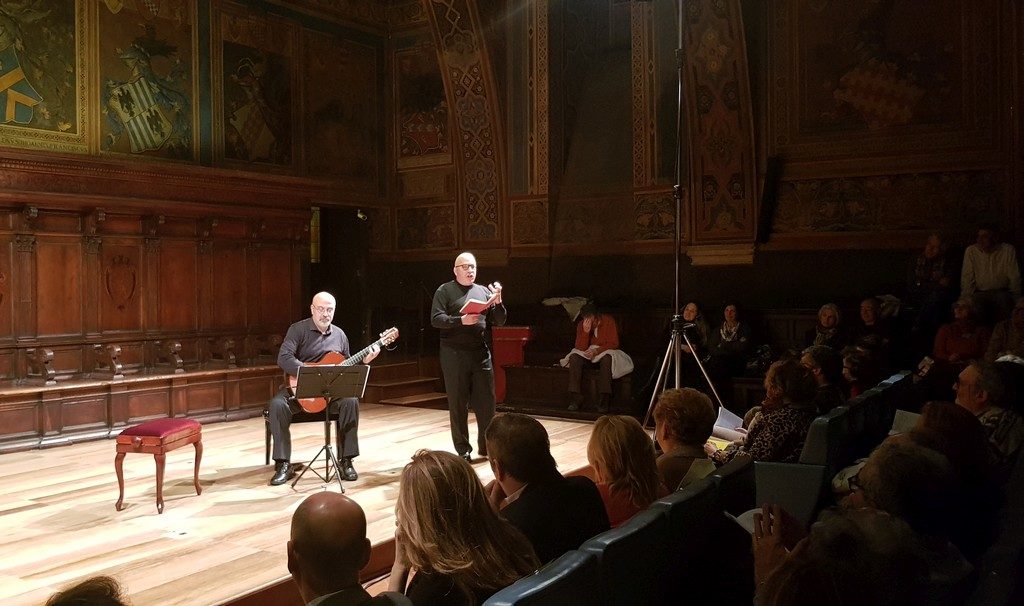 “Catarì, Maggio, l’Ammore”, recensione del concerto di Marco Beasley